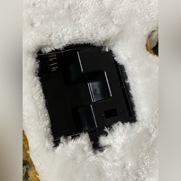 SOLD - WORKING Perfect Petzzz Pet Toy Small Bulldog Sleeping Breathing Puppy Dog - Picture 12 of 16